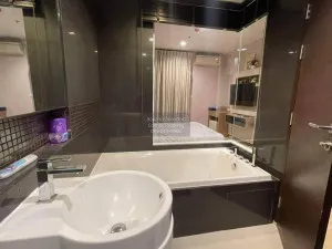 ขายคอนโด  ริทึ่ม สาทร วิวแม่น้ำ BTS-สะพานตากสิน ทุ่งมหาเมฆ เขต สาทร กรุงเทพ CX-109210