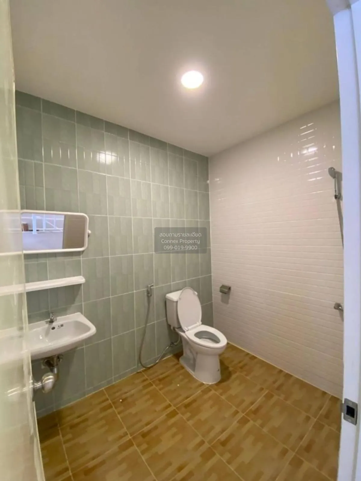 ขายทาวน์เฮ้าส์/ทาวน์โฮม  หมู่บ้านเสนาวิลล่า 91 ประชาธิปัตย์ ธัญบุ