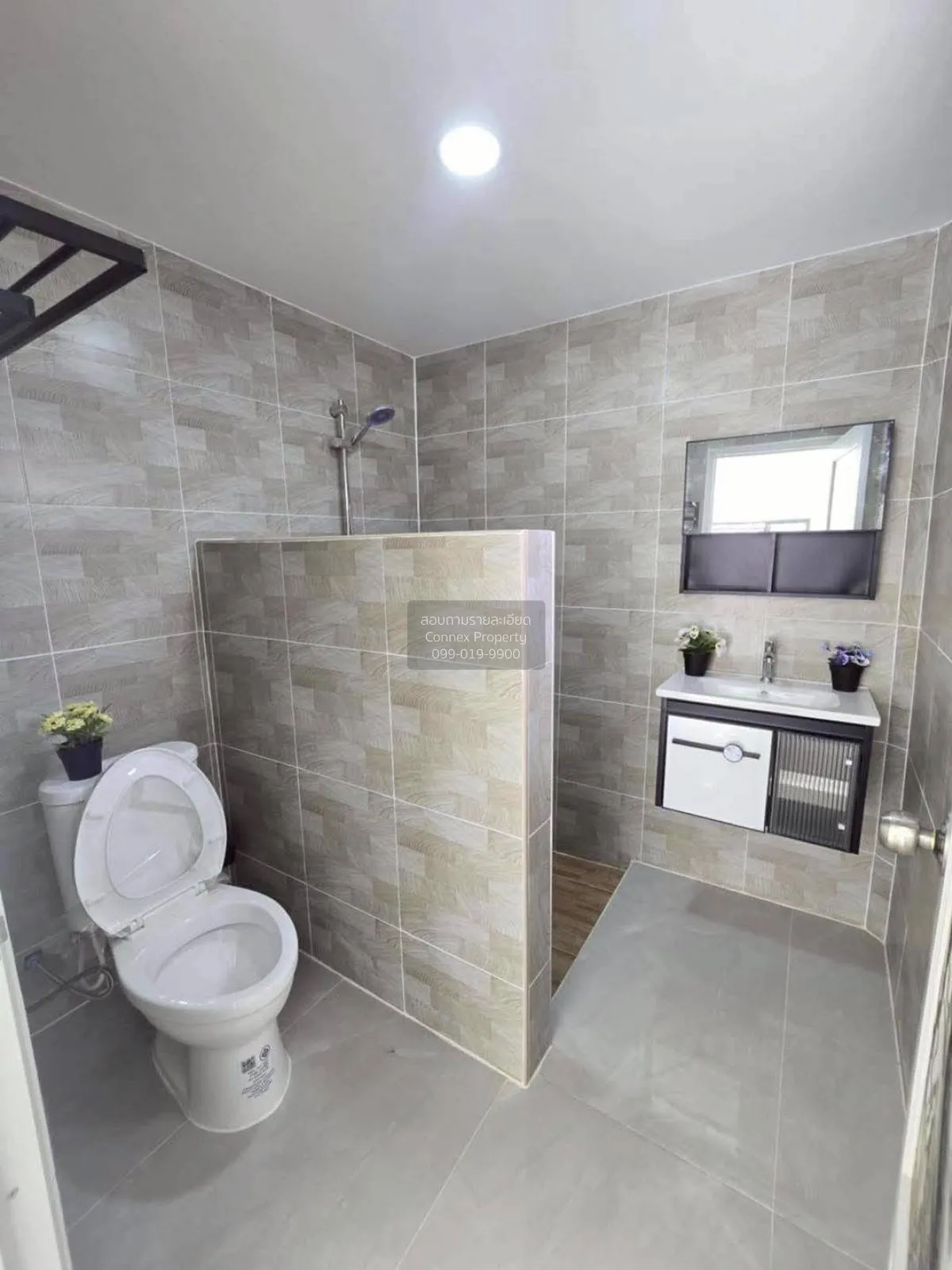 For Sale House , K.C. Garden Home 6 , newly renovated , Sam Wa Ta