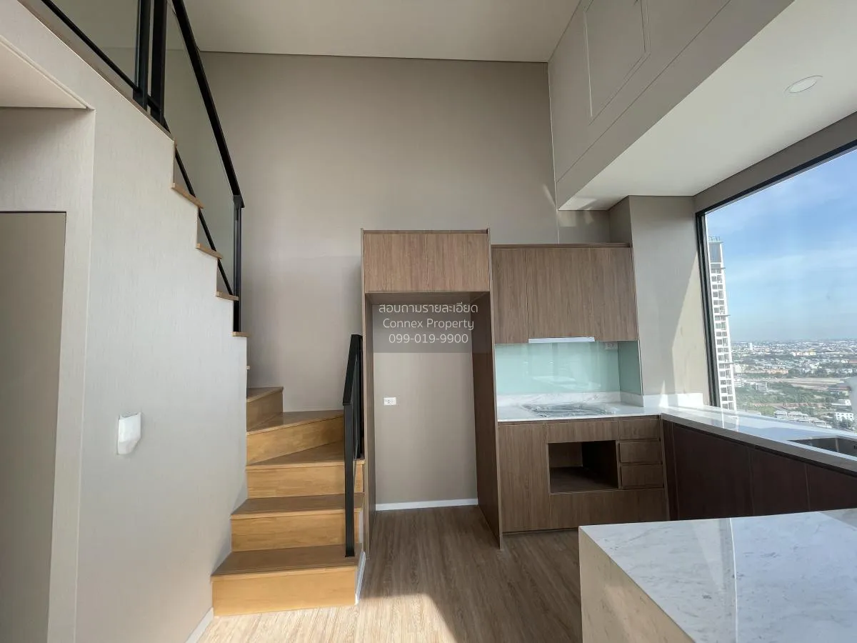 ขายคอนโด  ไซมิส พระราม 9 (แลนด์มาร์ค @MRTA Station) ดูเพล็กซ์ วิว