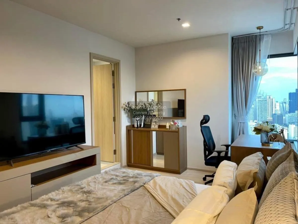 For Rent Condo , Life One Wireless , nice view , high floor , BTS 3