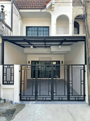 ขายทาวน์เฮ้าส์/ทาวน์โฮม  หมู่บ้านเสนาวิลล่า 91 ประชาธิปัตย์ ธัญบุรี ปทุมธานี CX-121604