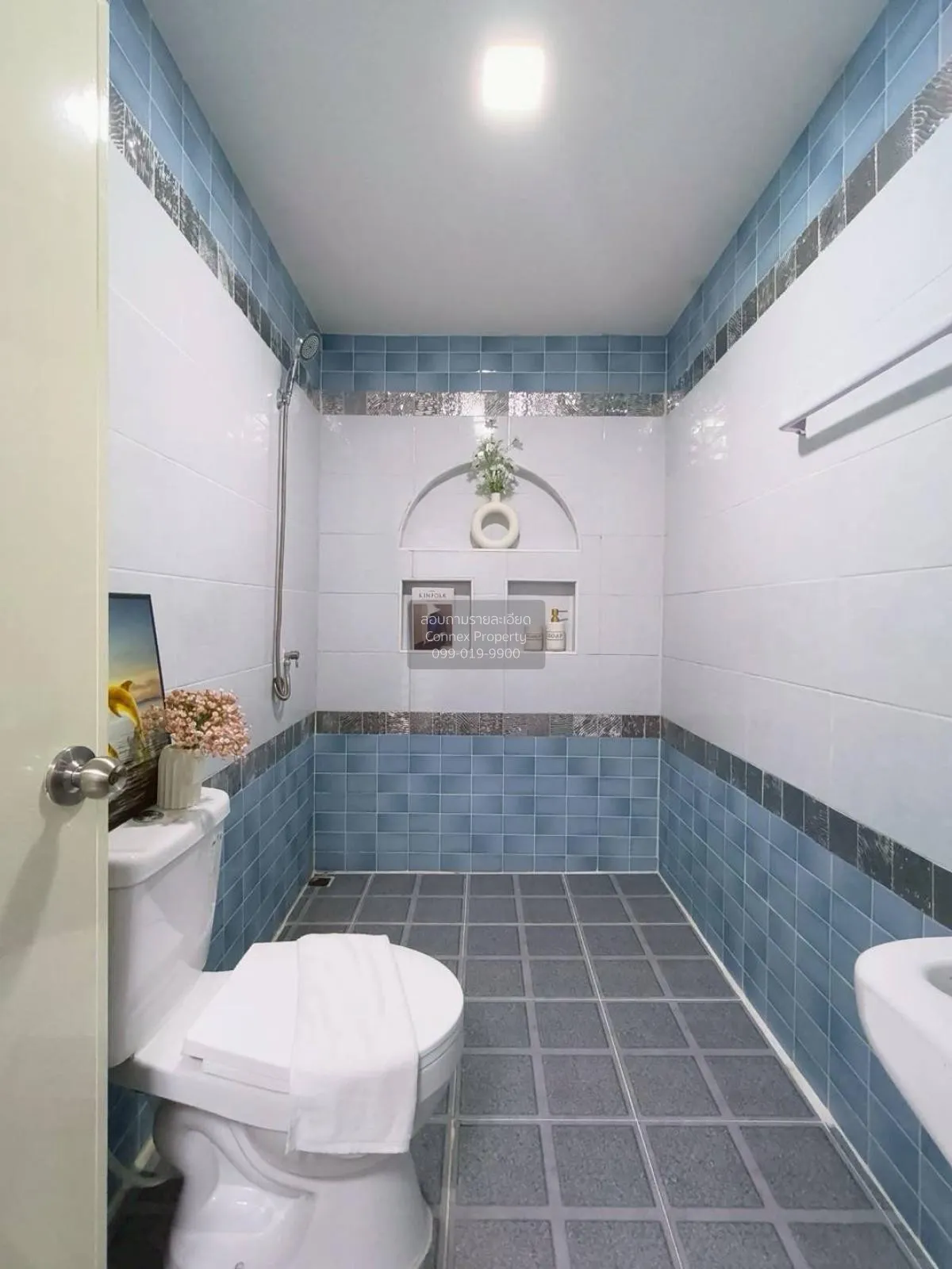 For Sale Townhouse/Townhome  , Deanthong Village Watcharapol , ne