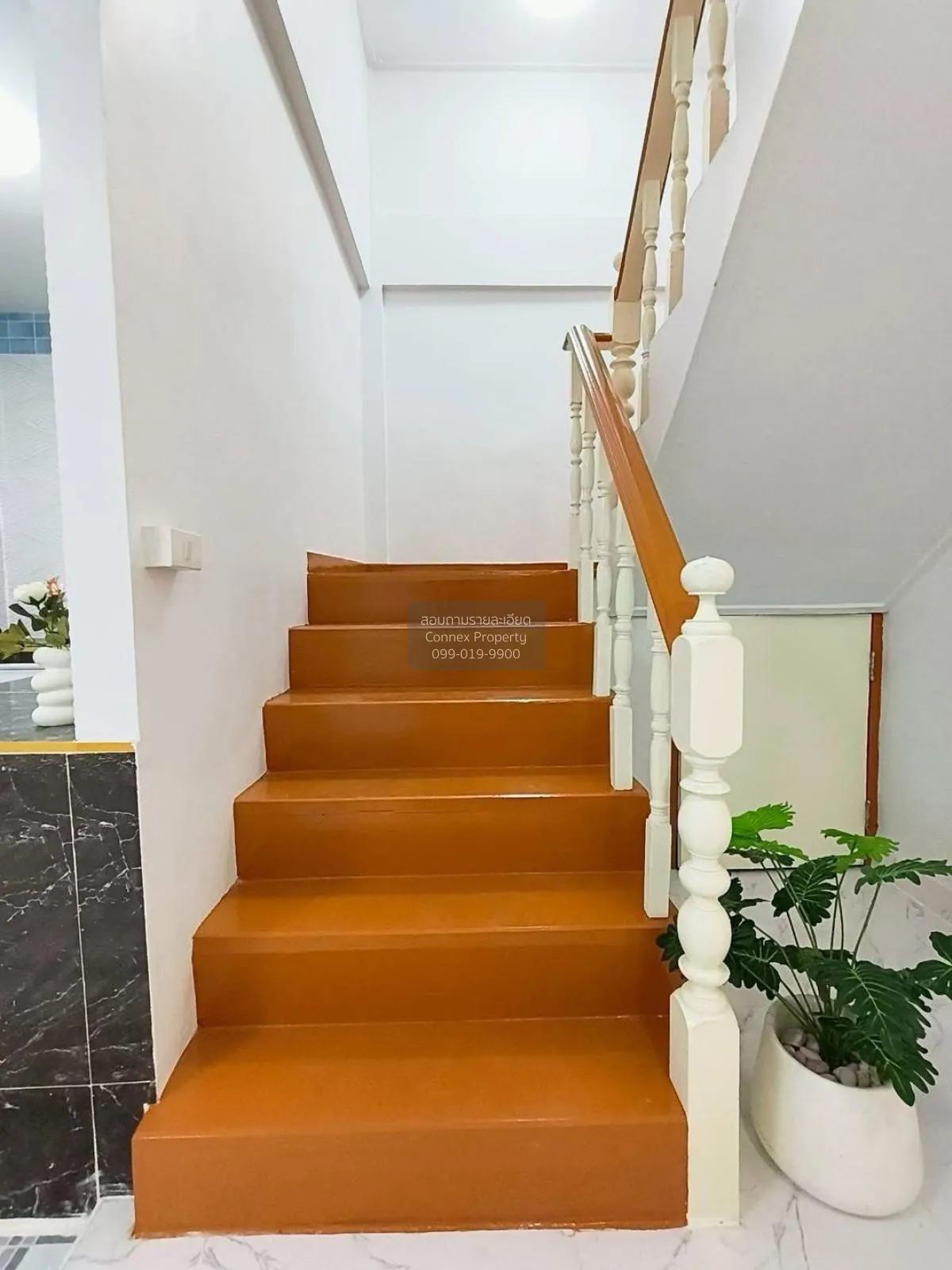 For Sale Townhouse/Townhome  , Deanthong Village Watcharapol , ne