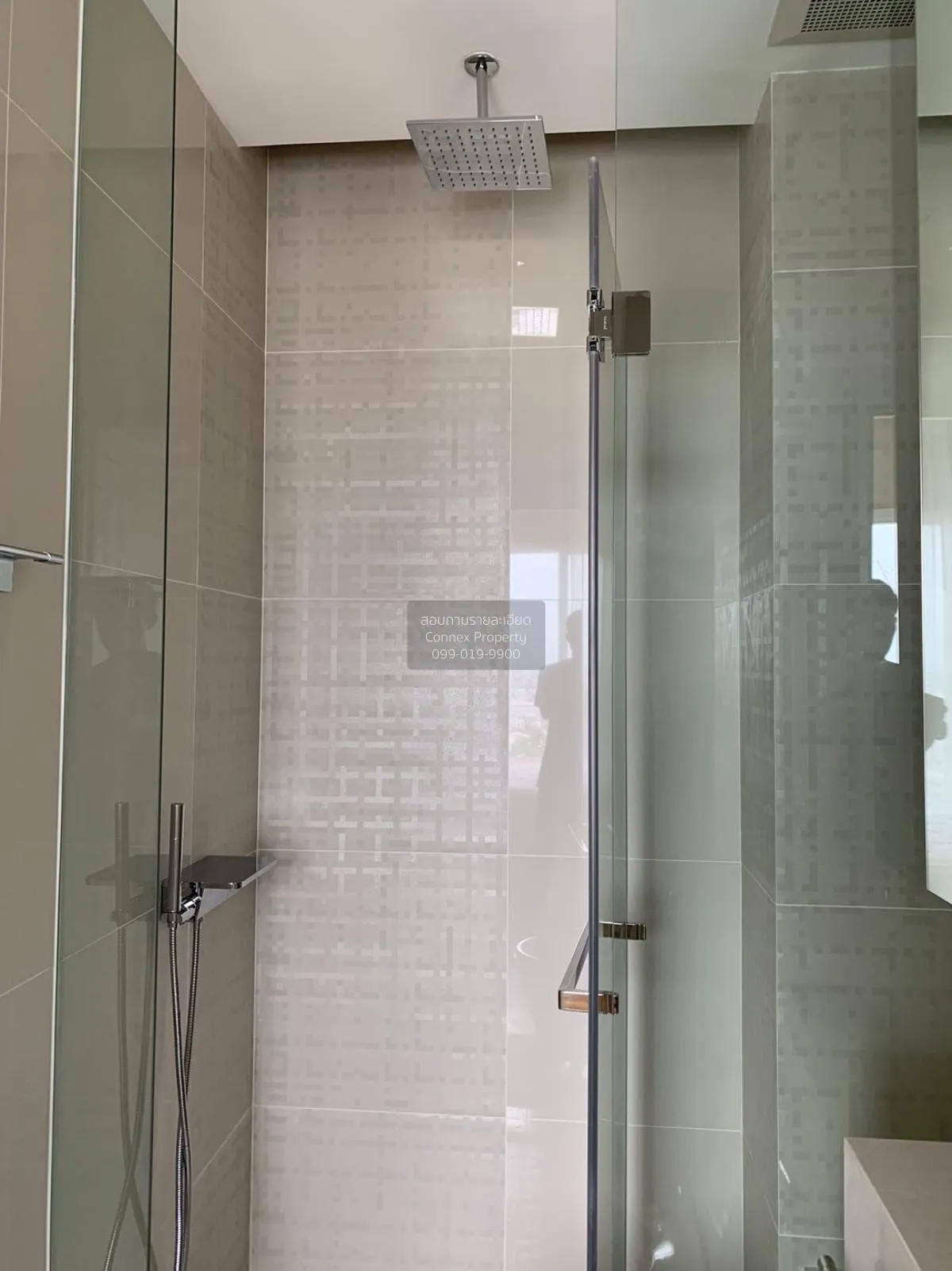 เช่าคอนโด  เดอะ เซนต์ เรซิเดนซ์ ชั้นสูง MRT-พหลโยธิน จอมพล  เขต จ