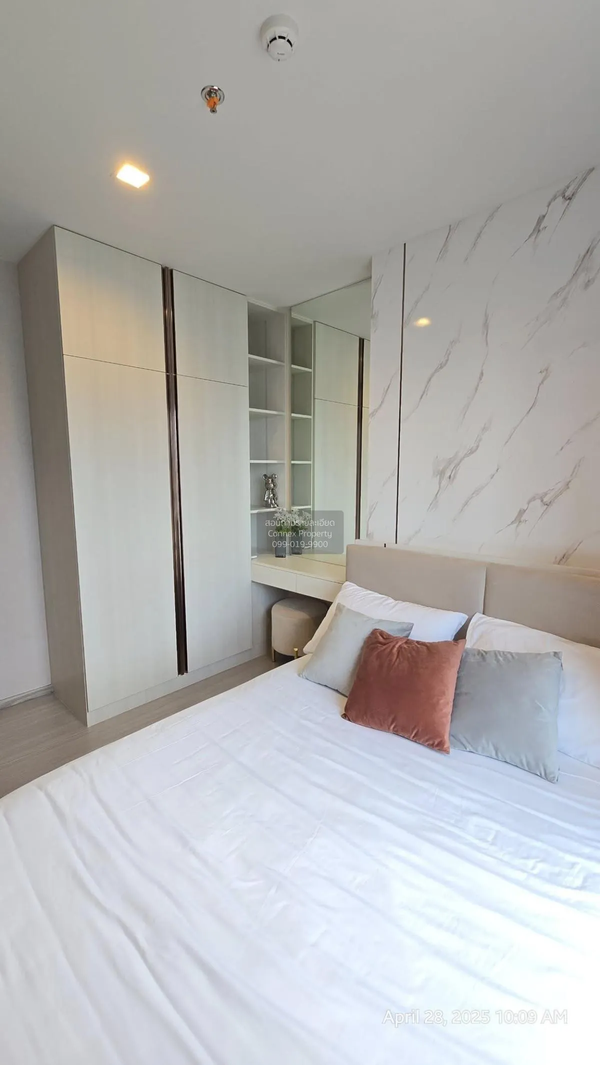 เช่าคอนโด  ไลฟ์ อโศก ไฮป์ พระราม 9 MRT-พระราม 9 มักกะสัน เขต ราชเ