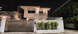 เช่าบ้านเดี่ยวให้เช่า , รัชดา ห้องมุม หน้ากว้าง สามเสนนอก เขต ห้วยขวาง กรุงเทพ CX-132676