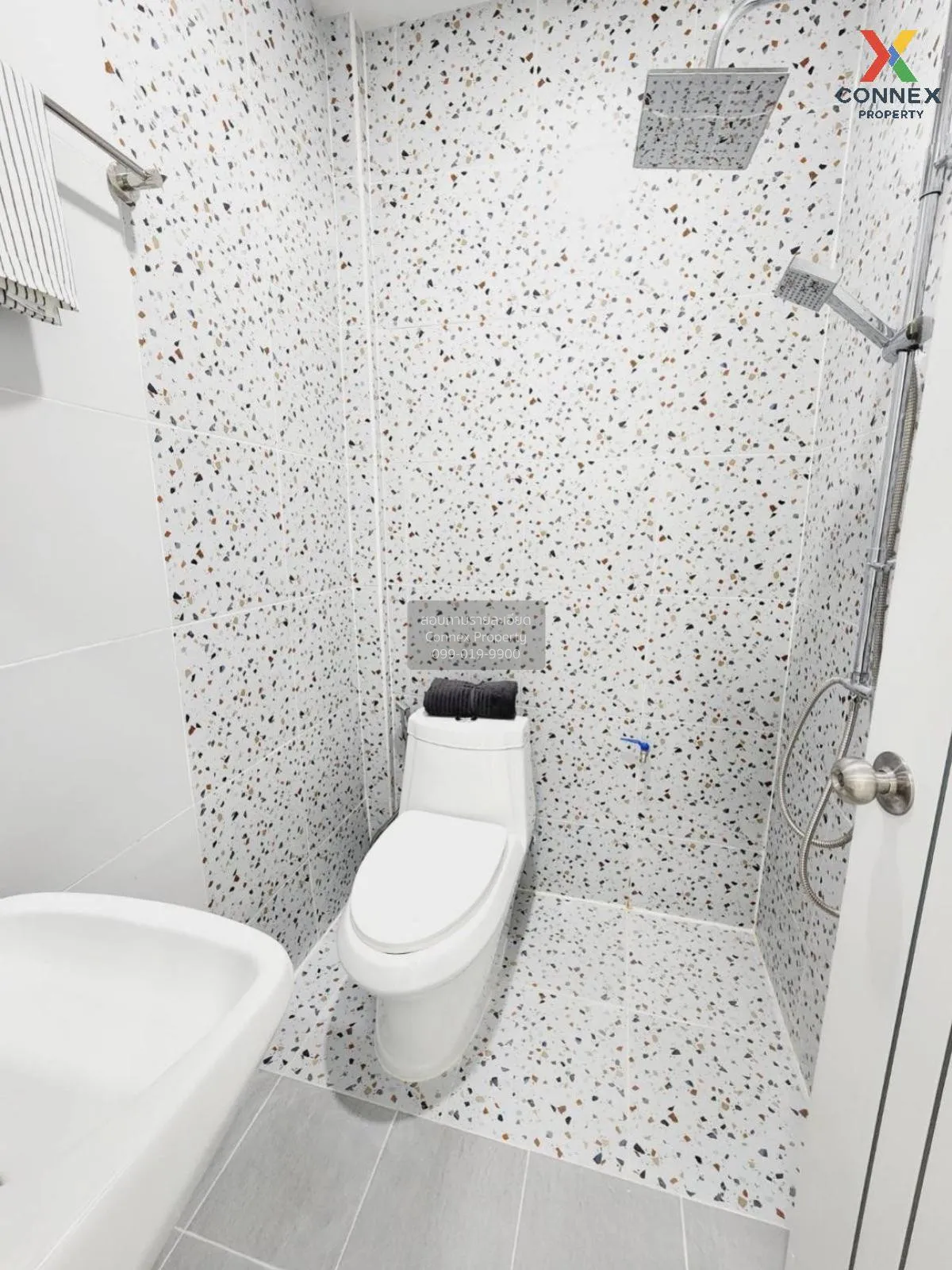 For Sale Townhouse/Townhome  , Baan Samphan Villa Lamlukka Klong 