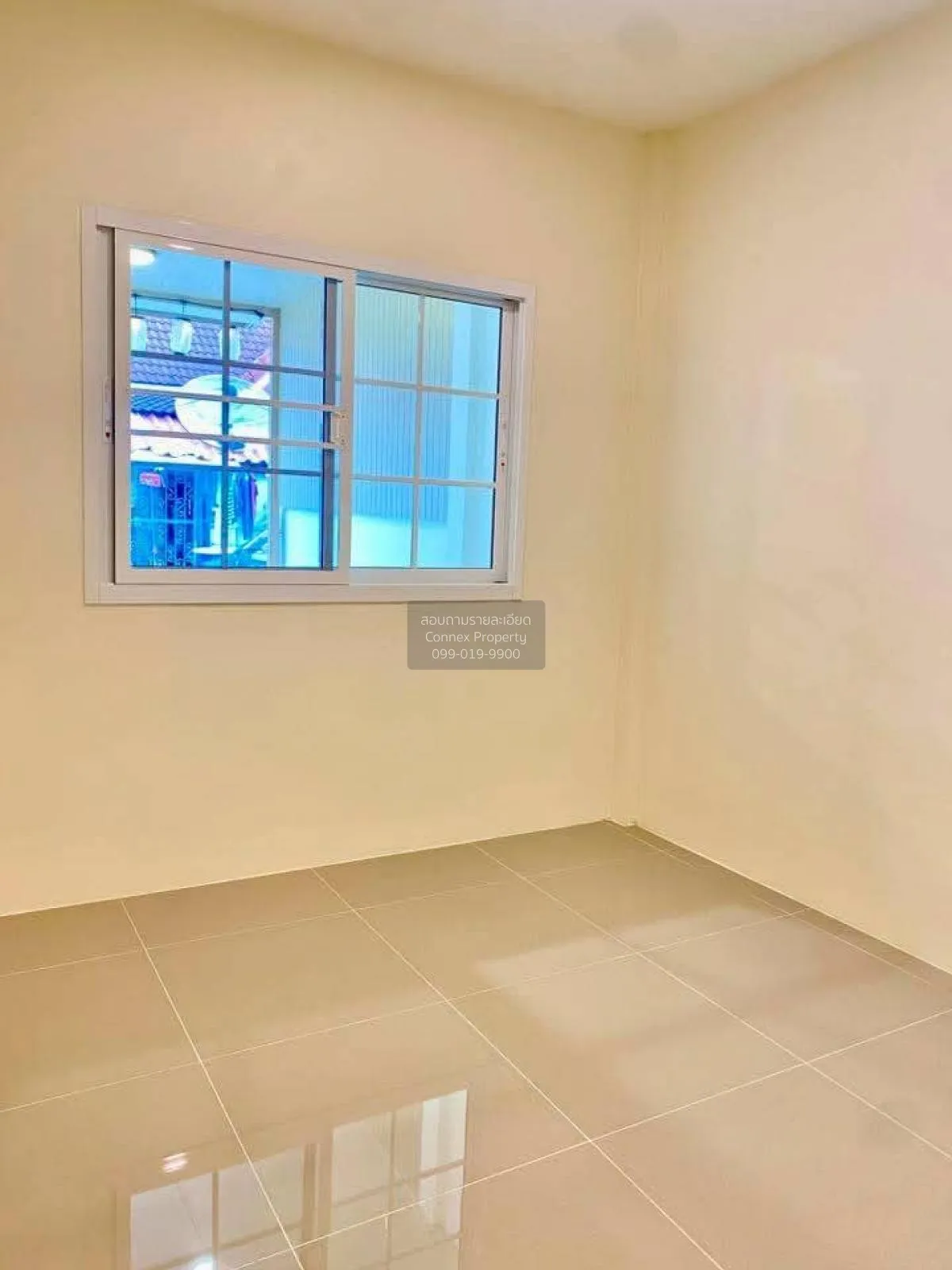 For Sale Townhouse/Townhome  , Baan Samphan Villa Lamlukka Klong 