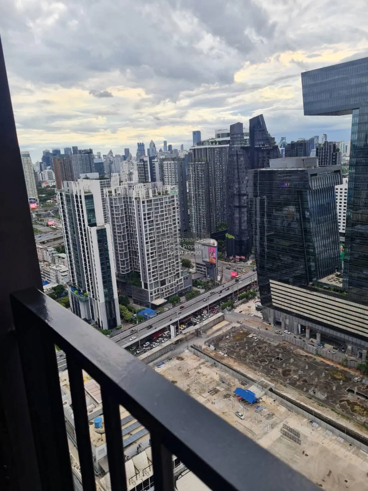 เช่าคอนโด  นิว ดิสทริค อาร์ 9 MRT-พระราม 9 ห้วยขวาง เขต ห้วยขวาง 