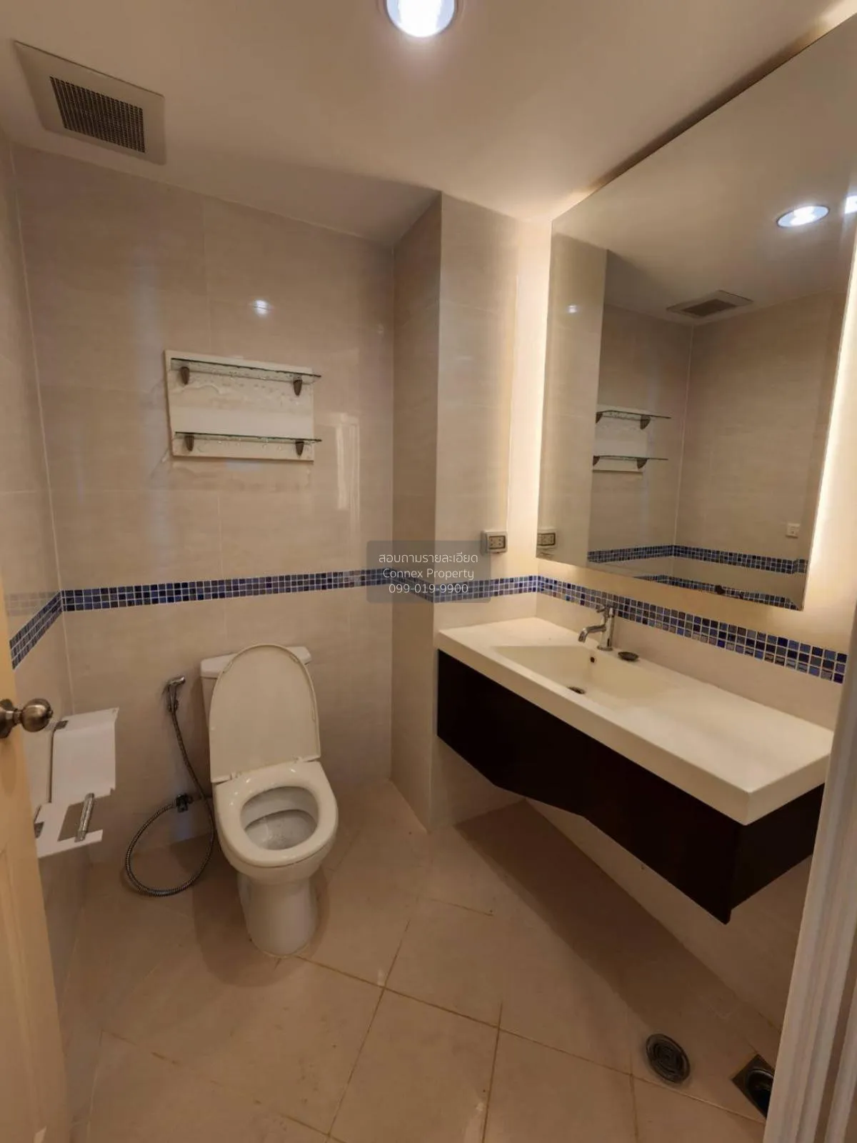 FOR SALE condo , Life @ Sukhumvit 65 , BTS-Ekkamai , Phra Khanong