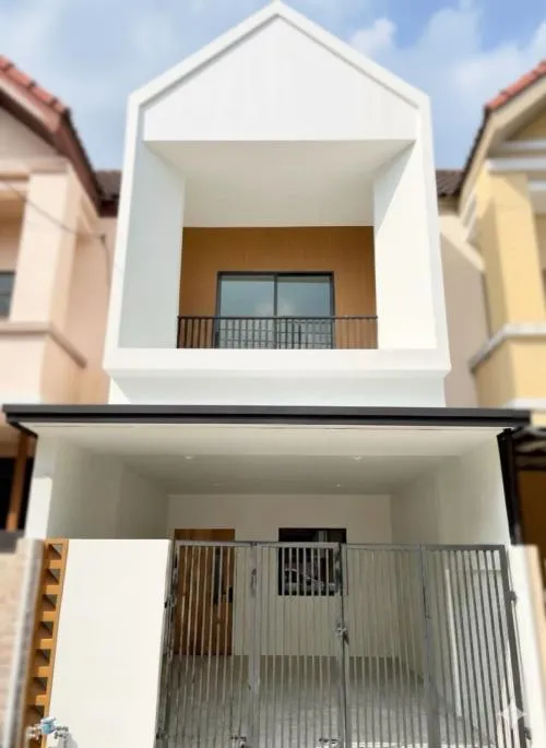 For Sale Townhouse/Townhome  , Lert Ubon Prayasuren , newly renovated , Sam Wa Tawan Tok , Khlong Sam Wa , Bangkok , CX-137484