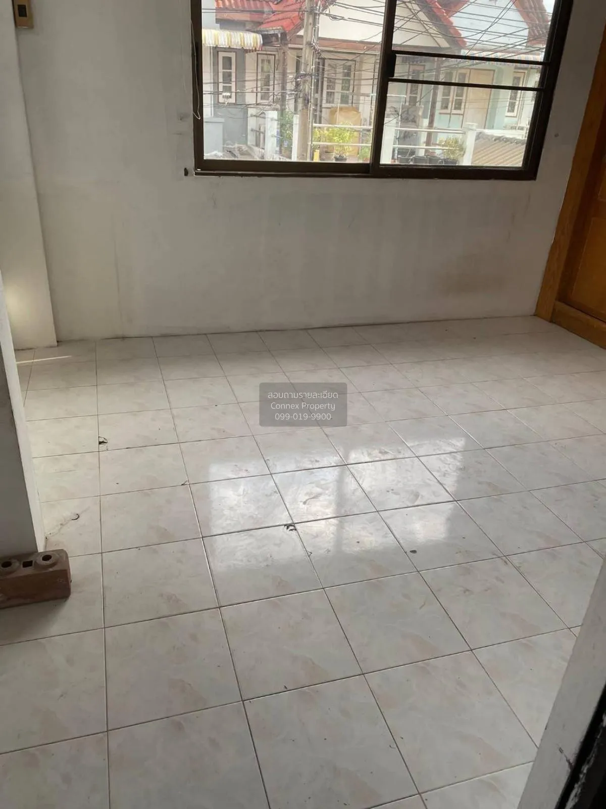 ขายทาวน์เฮ้าส์/ทาวน์โฮม  หมู่บ้านสุขสันต์ 2 เพชรเกษม 92/2 บางแคเห