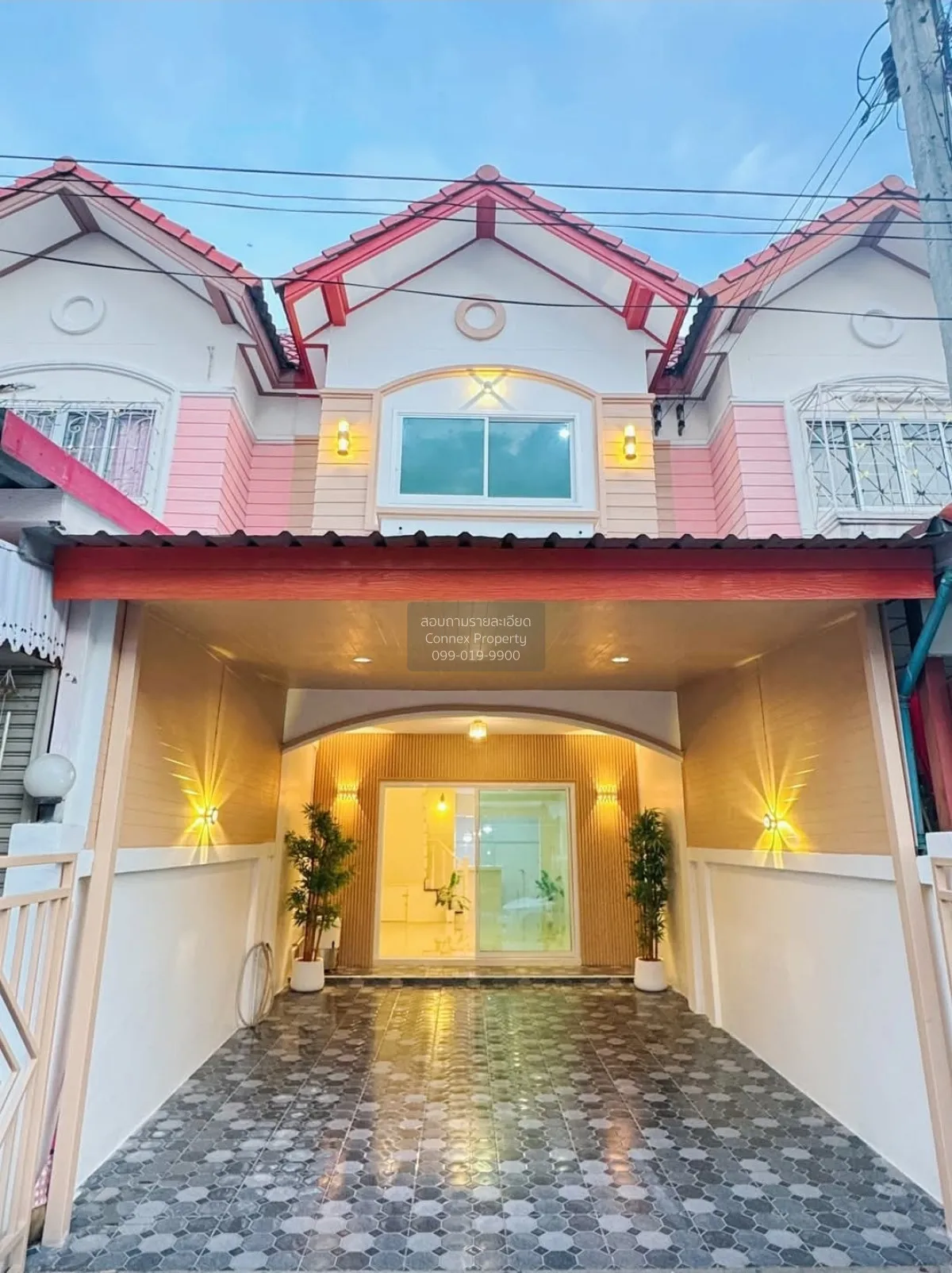 For Sale Townhouse/Townhome  , Arun Thong 3 , wide frontage , new 1