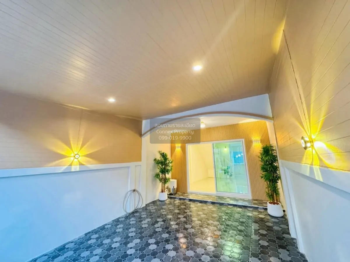 For Sale Townhouse/Townhome  , Arun Thong 3 , wide frontage , new