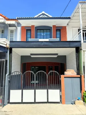 ขายทาวน์เฮ้าส์/ทาวน์โฮม  เค.ซี. รามอินทรา 8 รีโนเวทใหม่ สามวาตะวันตก เขต คลองสามวา กรุงเทพ CX-139858