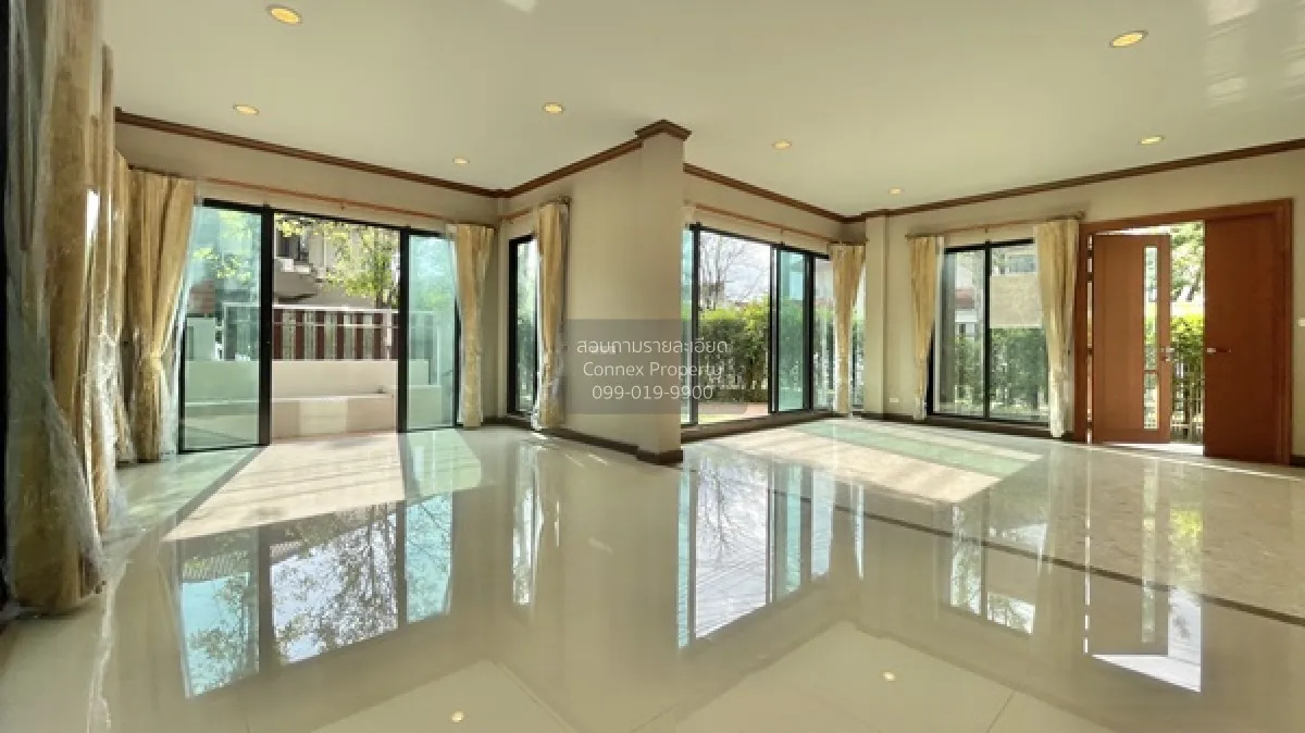 For Sale House , Life Bangkok Boulevard Ramintra 105 , corner uni 4