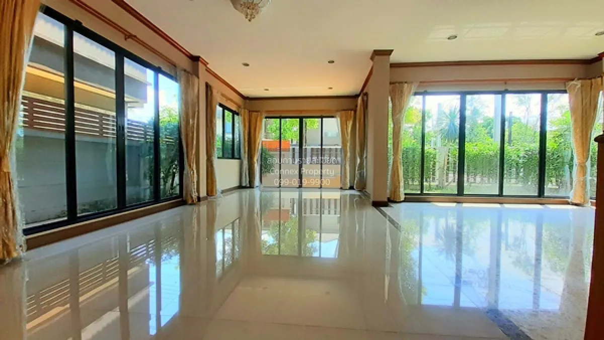 For Sale House , Life Bangkok Boulevard Ramintra 105 , corner uni