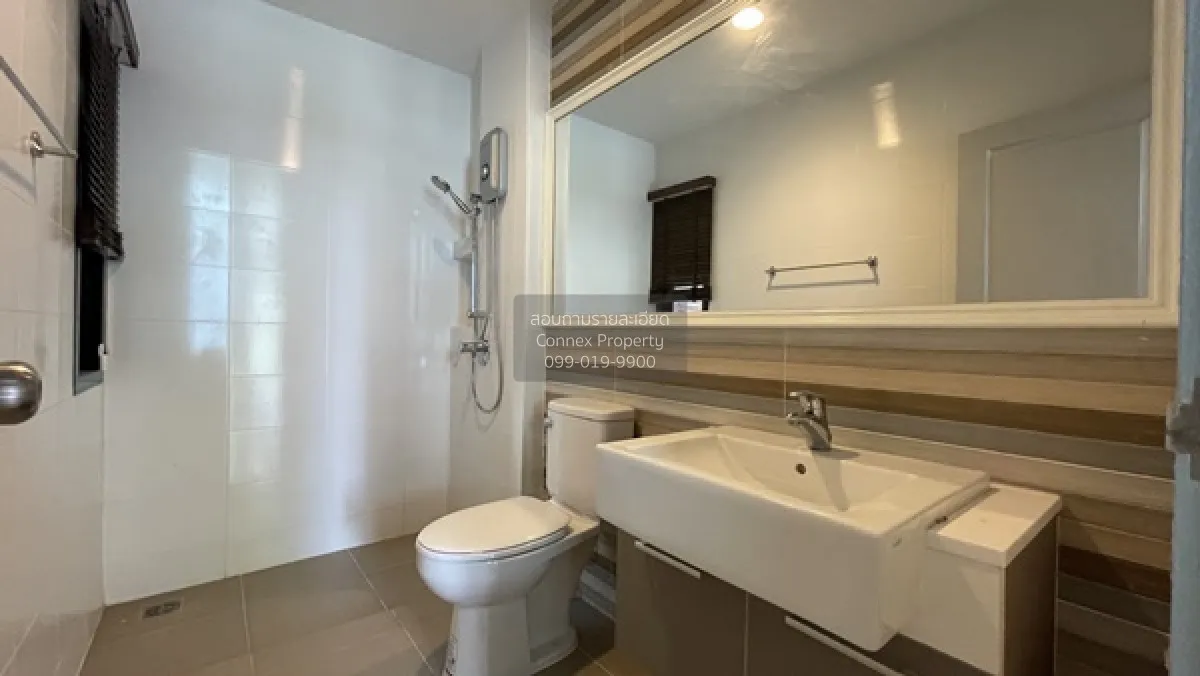 For Sale House , Life Bangkok Boulevard Ramintra 105 , corner uni