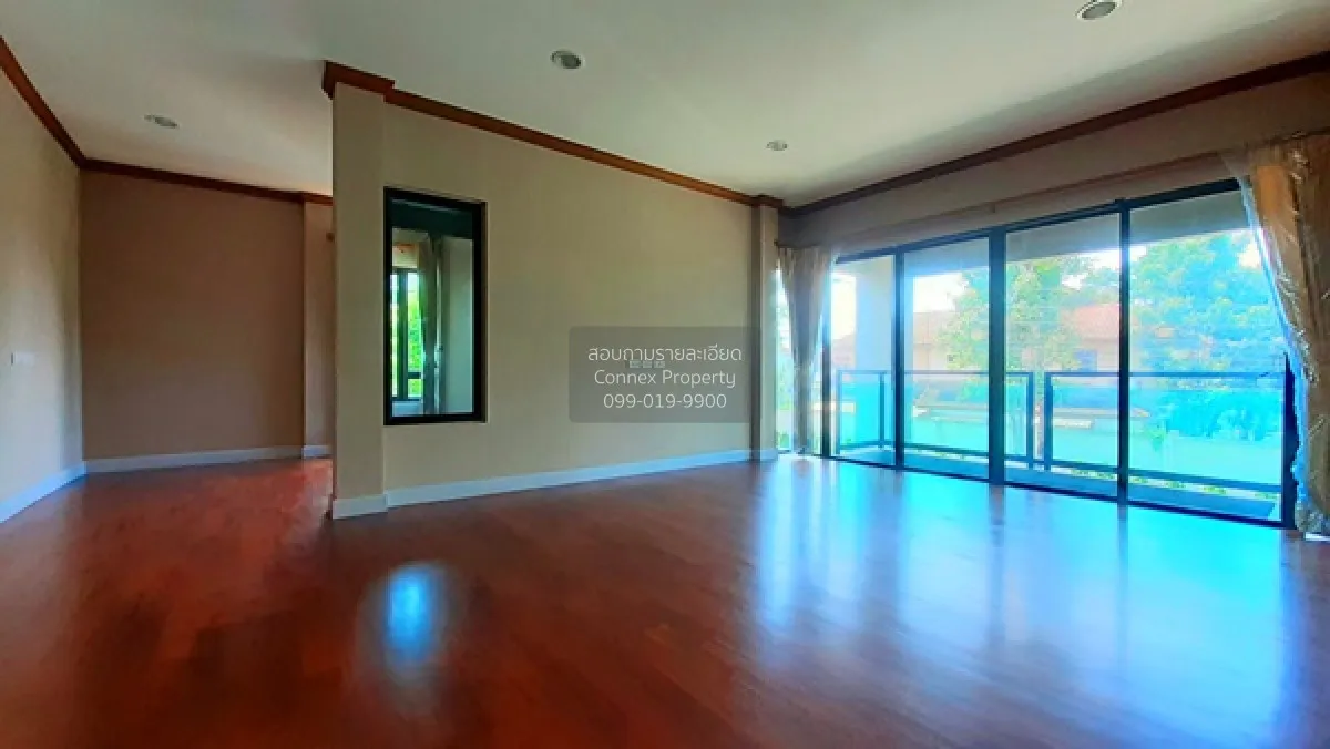 For Sale House , Life Bangkok Boulevard Ramintra 105 , corner uni