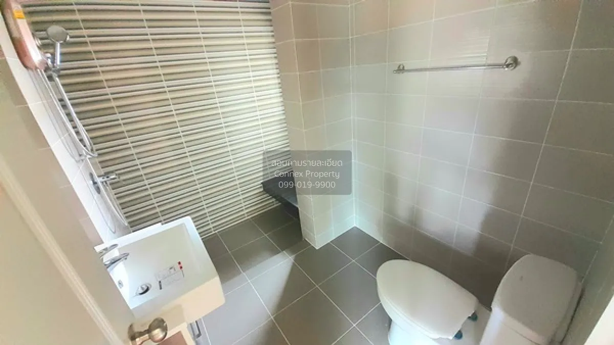 For Sale House , Life Bangkok Boulevard Ramintra 105 , corner uni