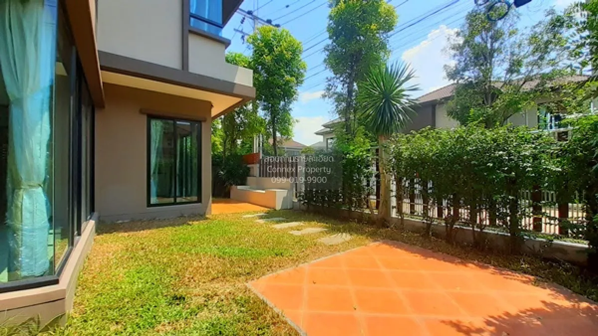 For Sale House , Life Bangkok Boulevard Ramintra 105 , corner uni