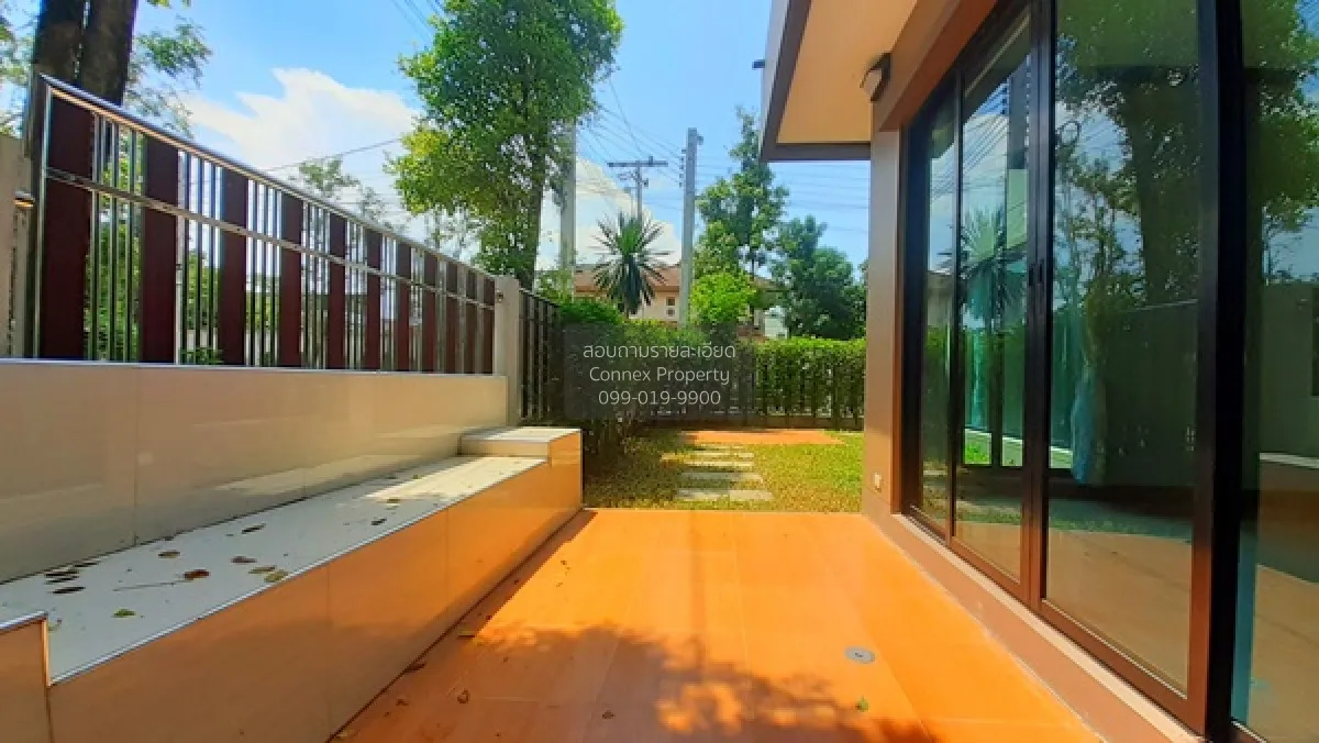 For Sale House , Life Bangkok Boulevard Ramintra 105 , corner uni