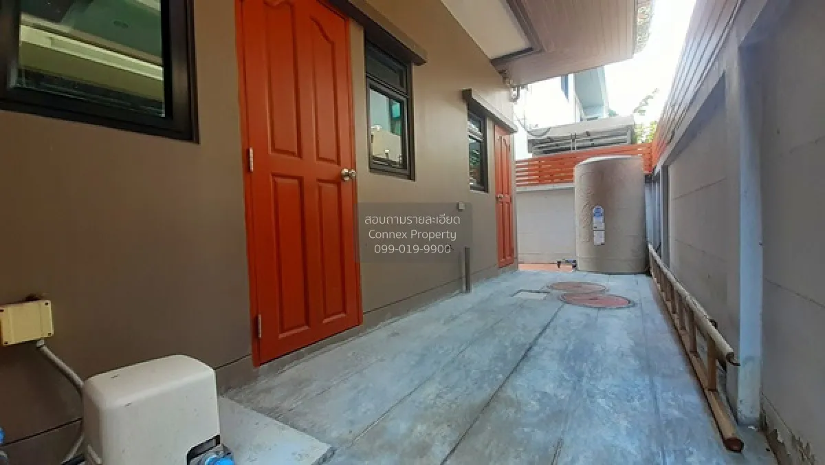 For Sale House , Life Bangkok Boulevard Ramintra 105 , corner uni