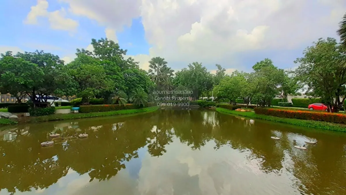 For Sale House , Life Bangkok Boulevard Ramintra 105 , corner uni