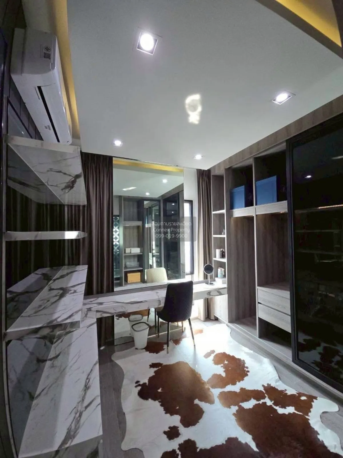 For Sale Townhouse/Townhome  , LANDMARK EKAMAI-RAMINDRA , Lat Phr