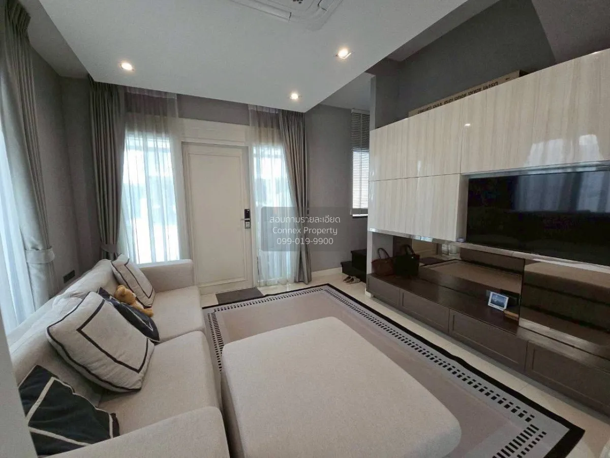 For Sale Townhouse/Townhome  , LANDMARK EKAMAI-RAMINDRA , Lat Phr