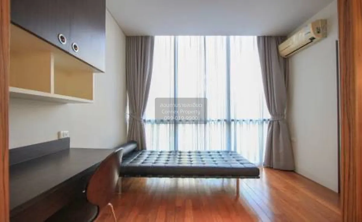 For Rent Condo , Domus , corner unit , wide frontage , BTS-Asok ,