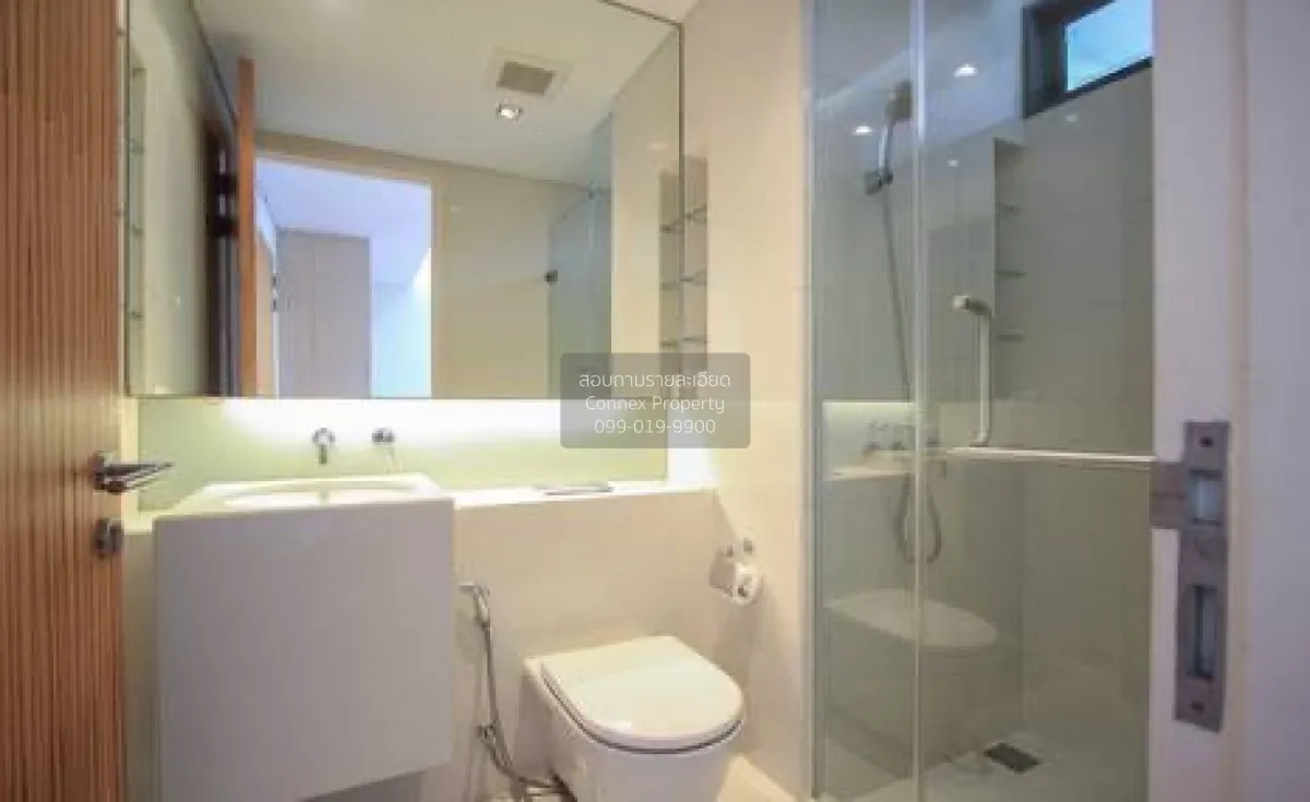 For Rent Condo , Domus , corner unit , wide frontage , BTS-Asok ,