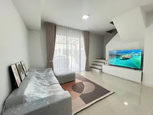 เช่าทาวน์เฮ้าส์/ทาวน์โฮม  พลีโน่ สุขุมวิท - บางนา 2 บางพลี บางพลี สมุทรปราการ CX-146295