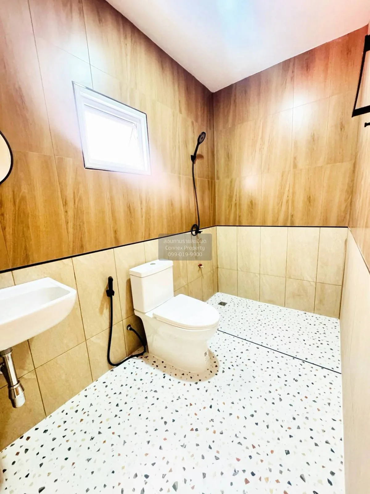 For Sale Townhouse/Townhome  , Baan Pruksa 21 Bang Yai , wide fro