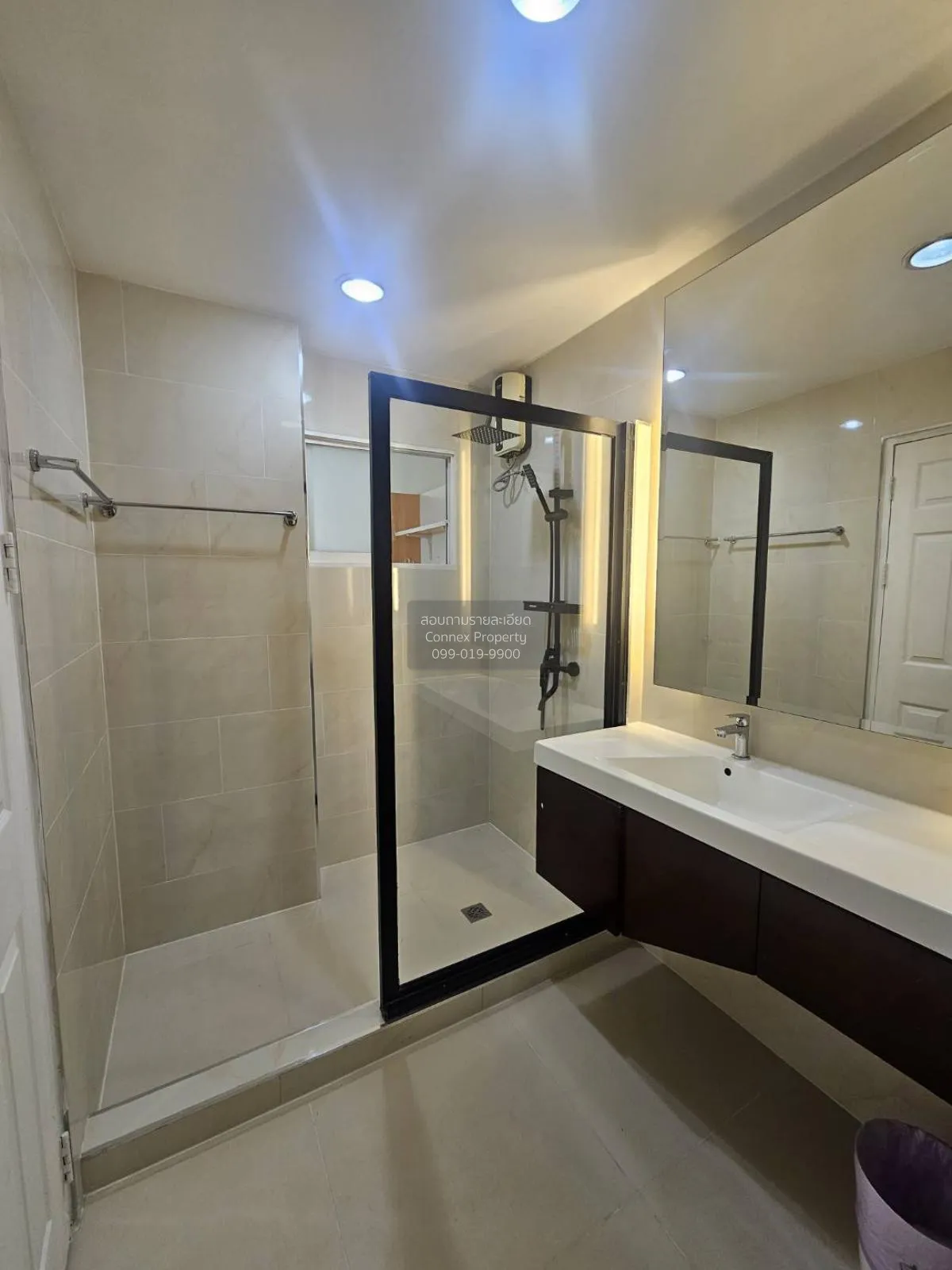 FOR RENT condo , Life @ Ratchada - Huaikwang , MRT-Huai Khwang , 