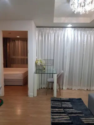 ขายคอนโด  เดอะ คริส รัชดา 17 MRT-สุทธิสาร ดินแดง เขต ดินแดง กรุงเทพ CX-74867