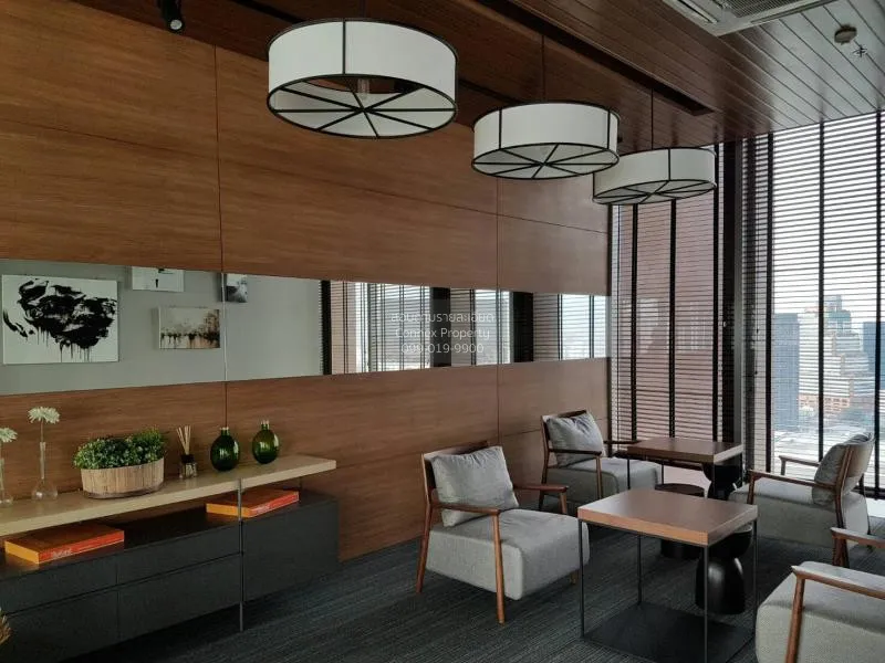 FOR RENT condo , The Lofts Ekkamai , BTS-Ekkamai , Phra Khanong N