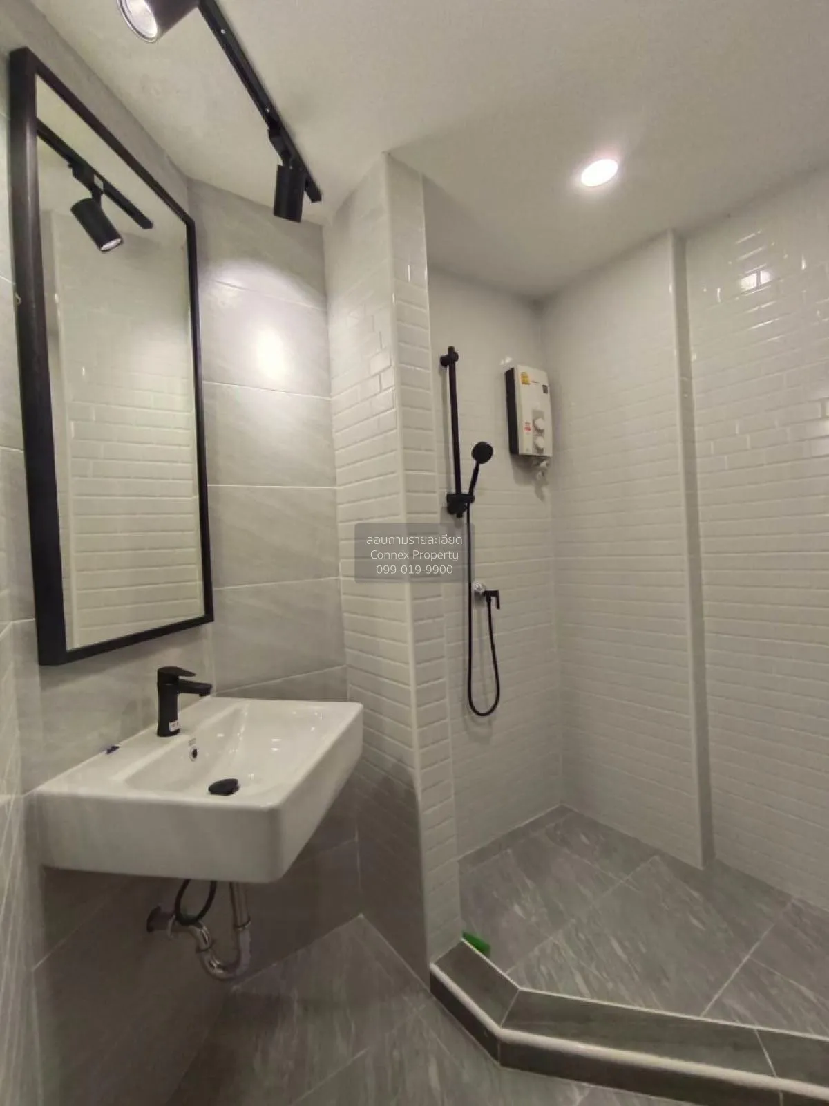 ขายคอนโด  บดินทร์ สวีท โฮม พลับพลา เขต วังทองหลาง กรุงเทพ CX-8290