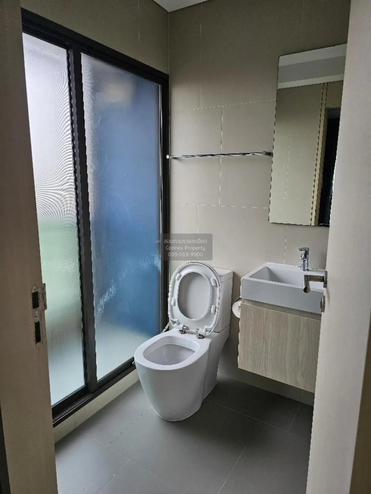 ขายคอนโด  ลุมพินี สวีท เพชรบุรี - มักกะสัน MRT-เพชรบุรี มักกะสัน 