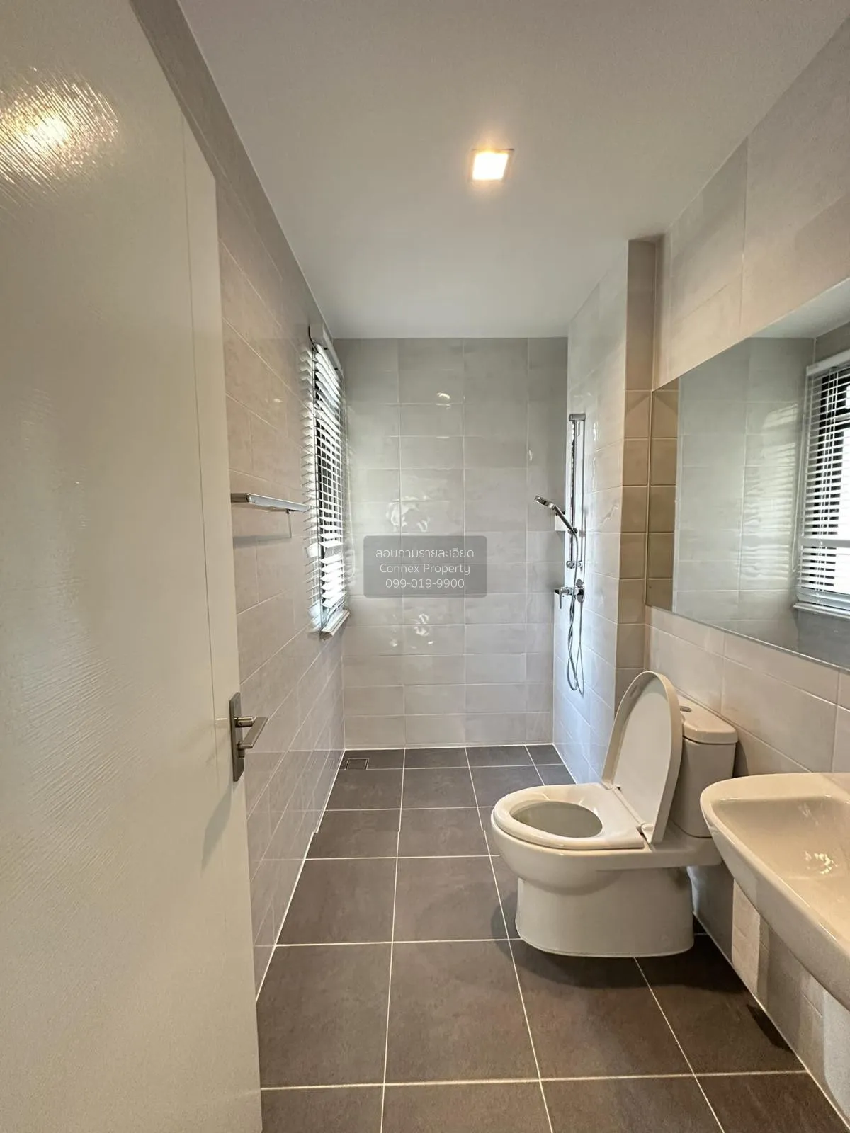 ขายบ้าน  แกรนด์ บางกอก บูเลอวาร์ด พระราม 9 – ศรีนครินทร์ สะพานสูง