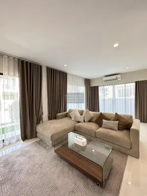 ขายบ้าน  แกรนด์ บางกอก บูเลอวาร์ด พระราม 9 – ศรีนครินทร์ สะพานสูง เขต สะพานสูง กรุงเทพ CX-94326