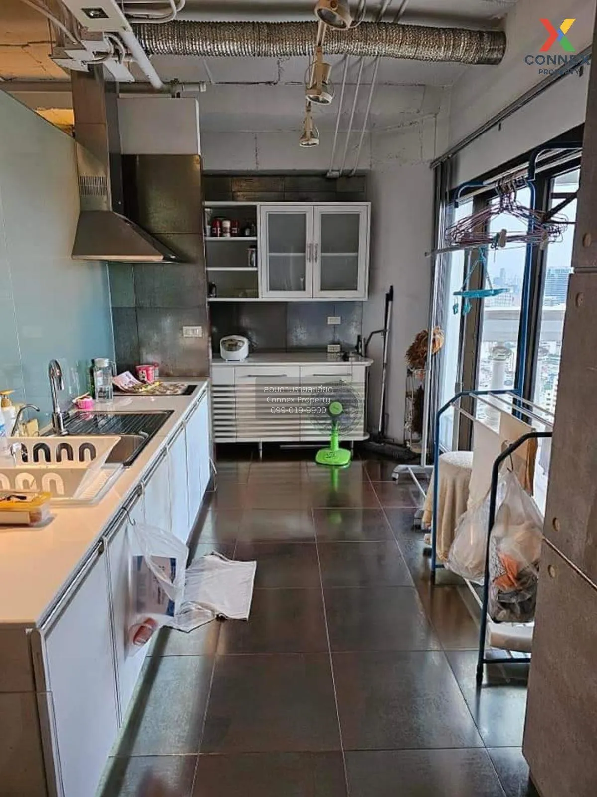 For Sale Condo , State Tower , BTS-Saphan Taksin , Silom , Bang R