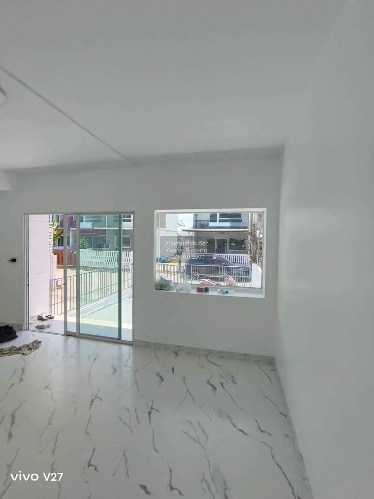 ขายทาวน์เฮ้าส์/ทาวน์โฮม  อินดี้ ประชาอุทิศ 1 ห้องมุม รีโนเวทใหม่ 