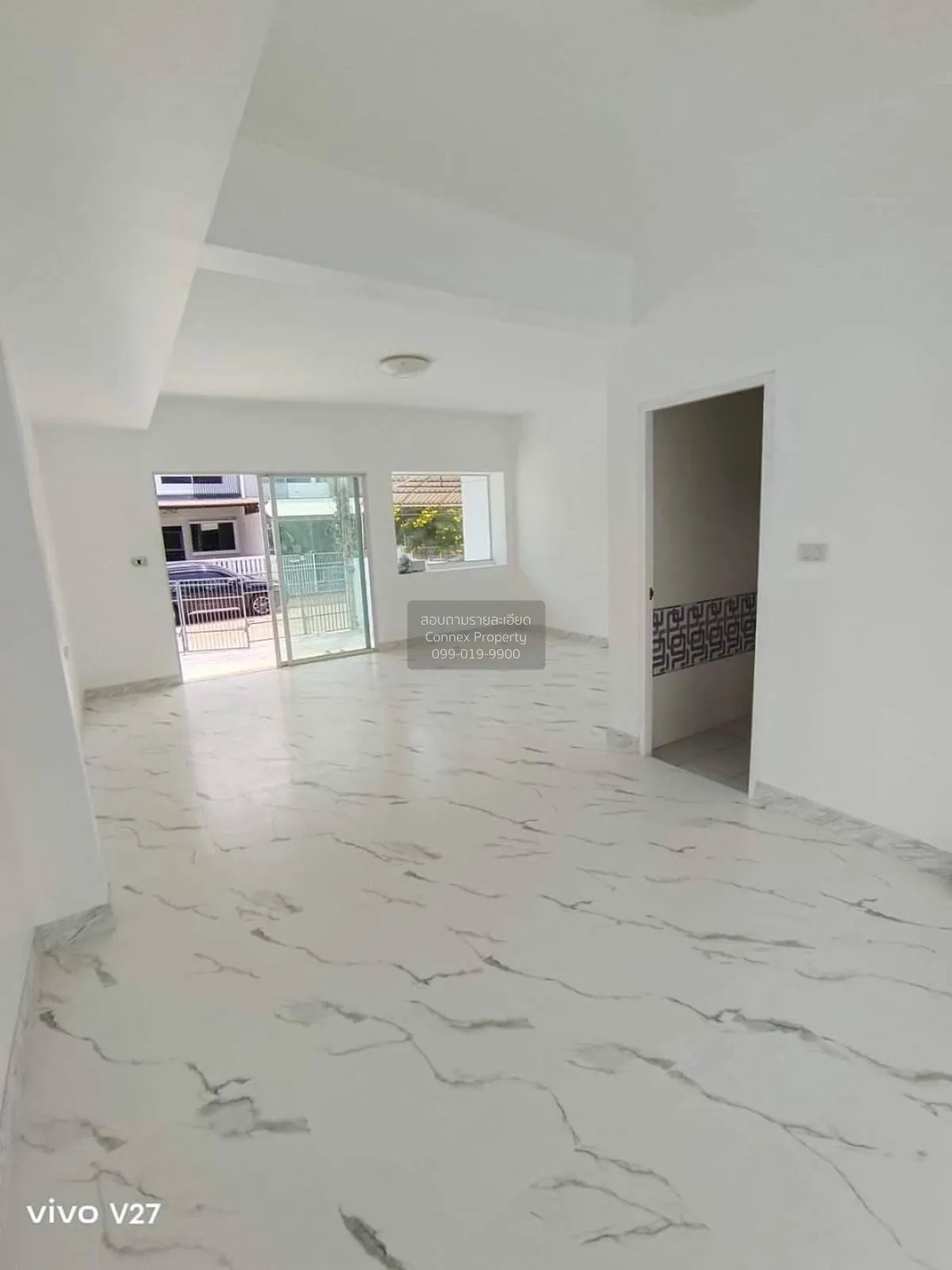 ขายทาวน์เฮ้าส์/ทาวน์โฮม  อินดี้ ประชาอุทิศ 1 ห้องมุม รีโนเวทใหม่ 