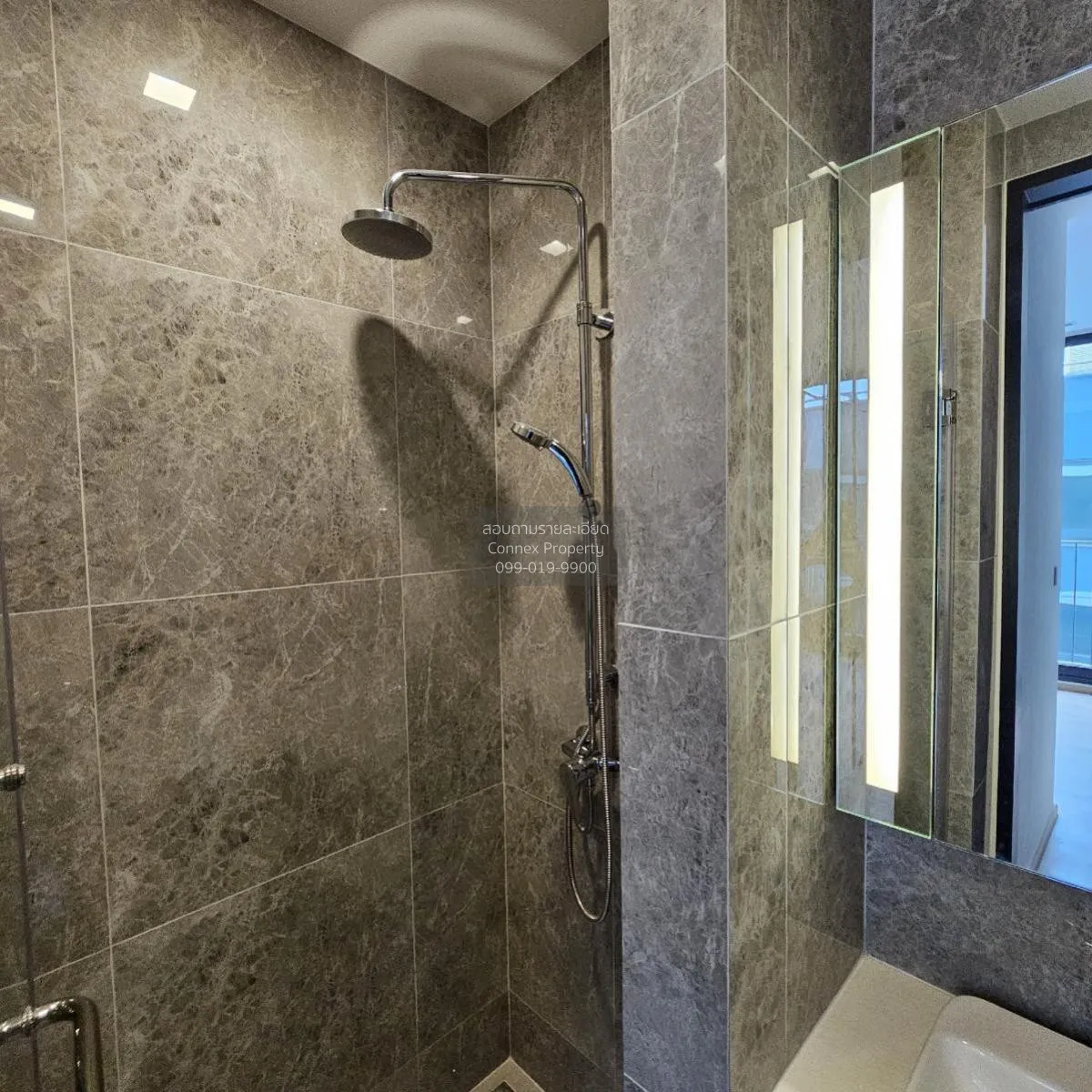 ขายคอนโด  โนเบิล อราวน์ อารีย์ BTS-อารีย์ สามเสนใน เขต พญาไท กรุง