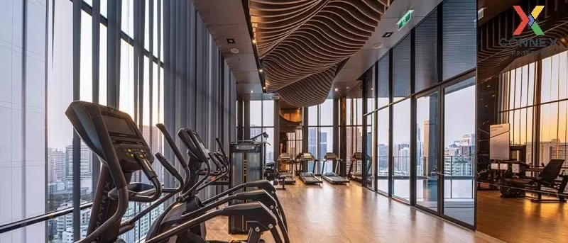 FOR RENT condo , Noble Around Sukhumvit 33 , Duplex , wide fronta