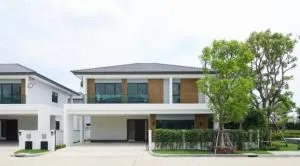 CENTRO Wongwaen - Chatuchot