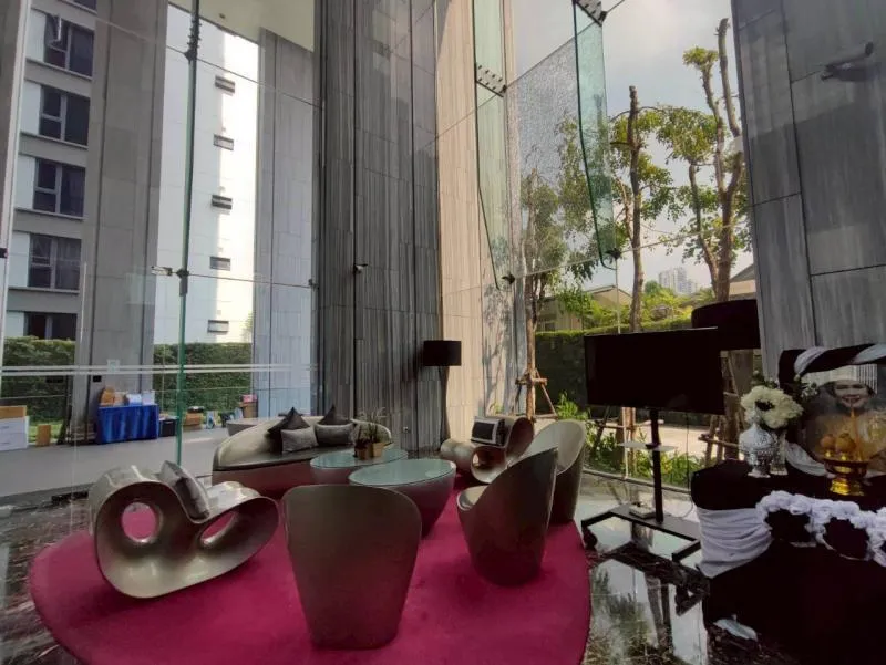 เช่าคอนโด  เอดจ์ สุขุมวิท 23 ชั้นสูง BTS-อโศก คลองเตยเหนือ เขต วั