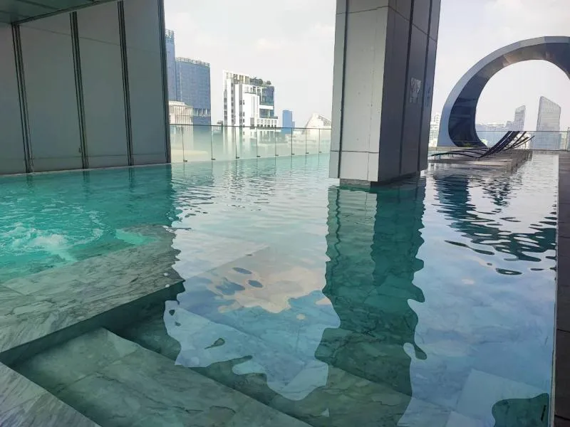 เช่าคอนโด  เอดจ์ สุขุมวิท 23 ชั้นสูง BTS-อโศก คลองเตยเหนือ เขต วั